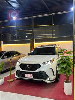 تۆیۆتا هایلاندەر